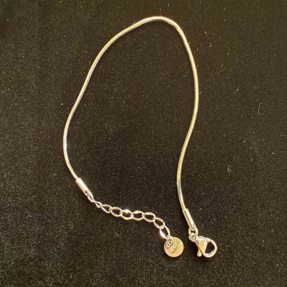 Woman’s Bracelet